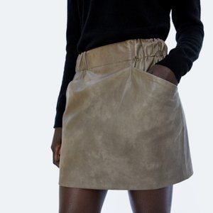 NWT | ZARA Faux Leather Mini Skirt | Size S